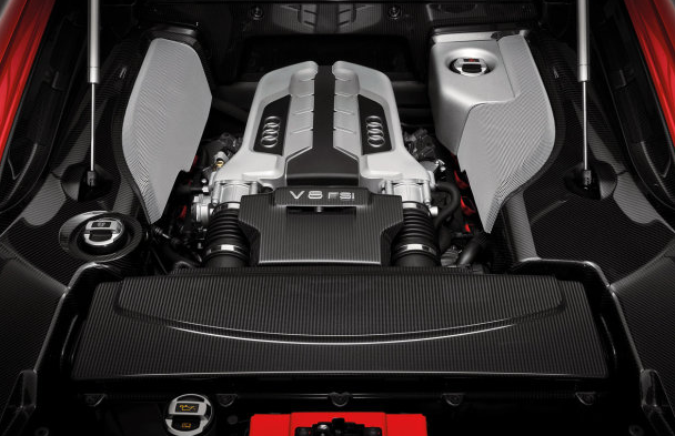 2013 Audi R8 engine
